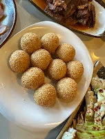 fried sesame balls 炸麻球