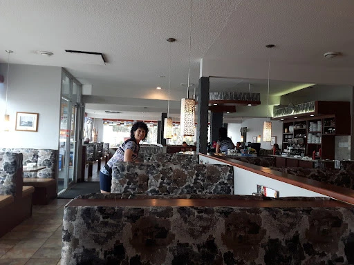 Restaurant Robert B B Q